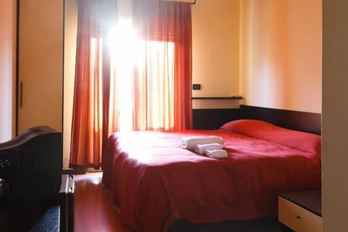 Desk, iron/ironing board, free WiFi