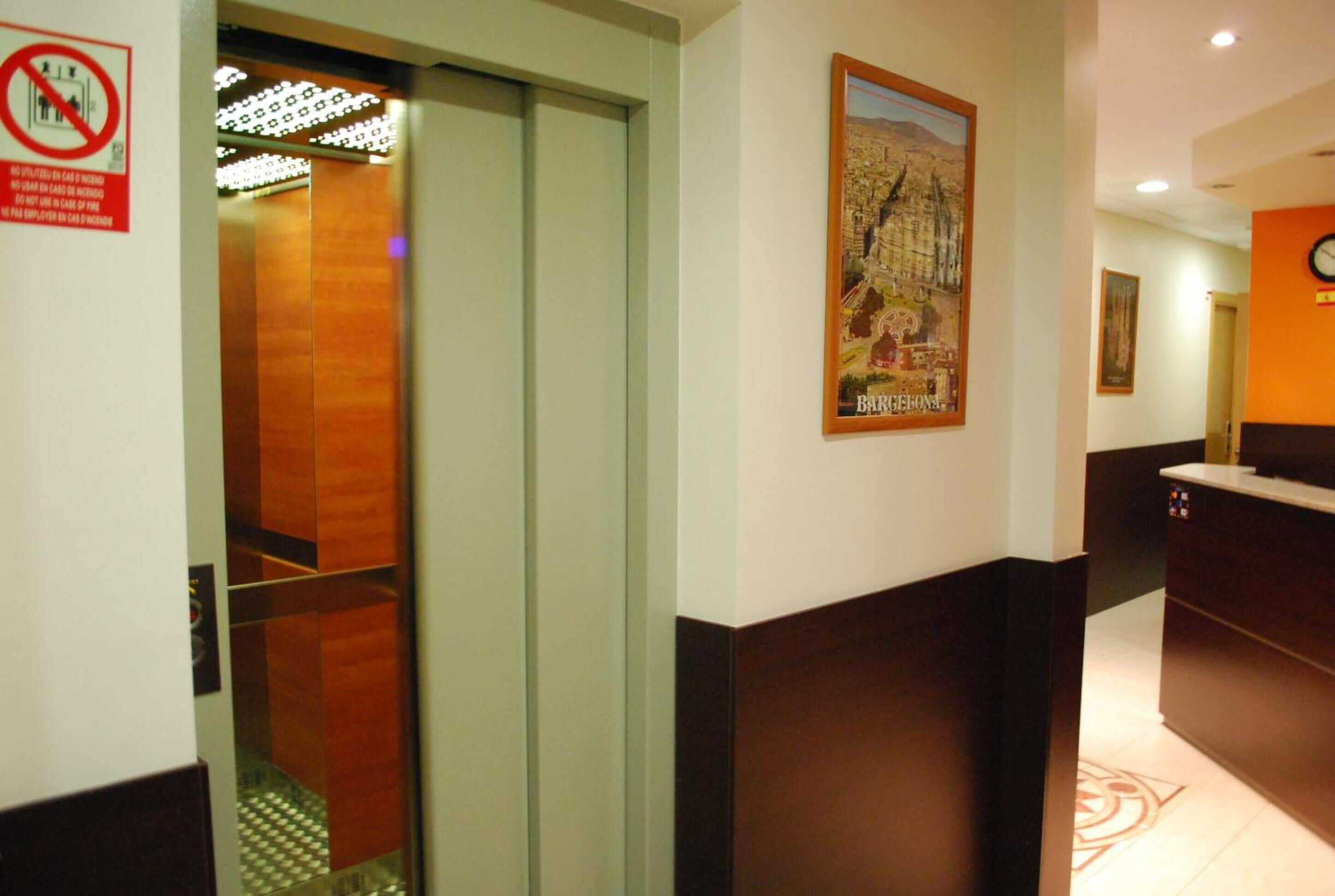 Foto - Hostal Las Flores Ramblas