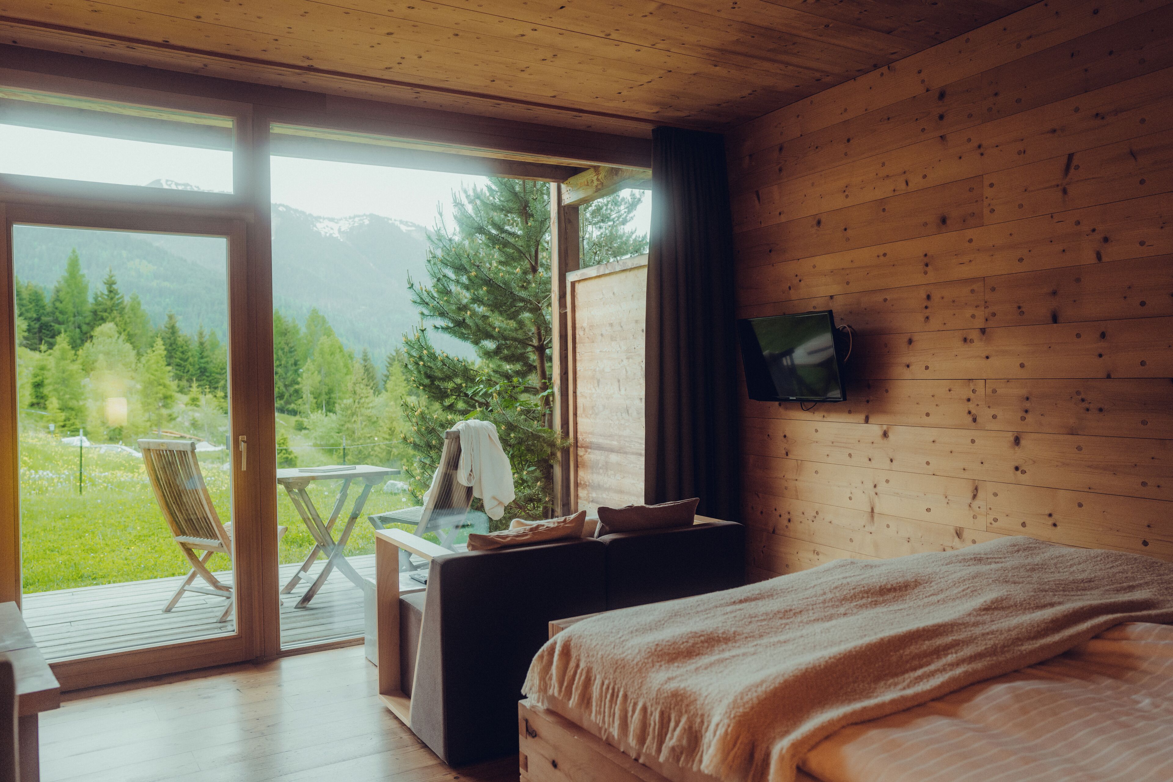 Garden Room | Allergikerbettwaren, Zimmersafe, individuell eingerichtet, Schreibtisch