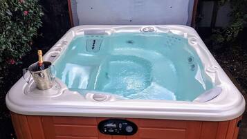 標準單棟房屋, 4 間臥室, 非吸煙房, 熱水浴缸 | 私人 SPA 浴池