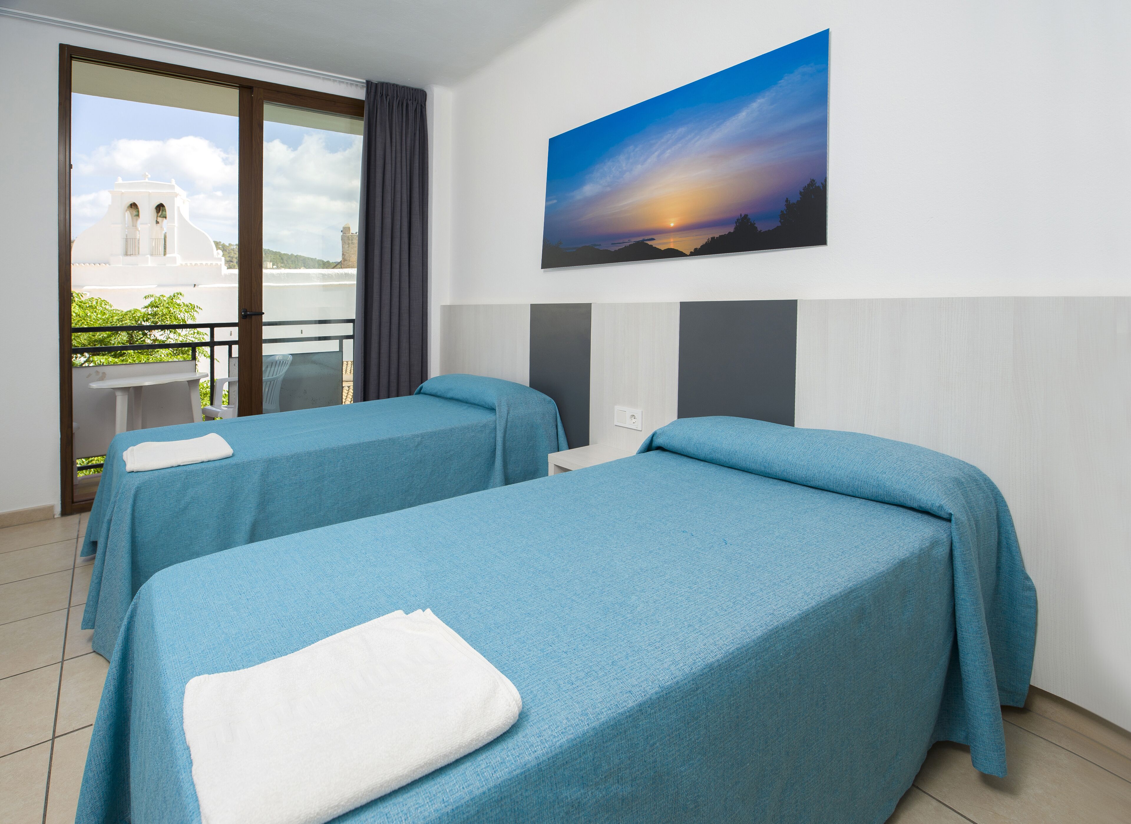 1 bedroom, Select Comfort beds, in-room safe, blackout drapes