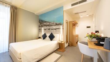 Deluxe Double Room, 1 Double Bed | Hypo-allergenic bedding, down comforters, free minibar items