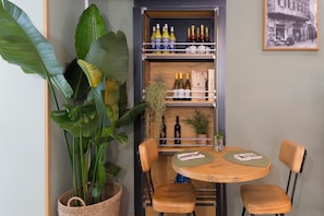 2 restaurantes; se sirven desayunos, comidas, cenas y brunch