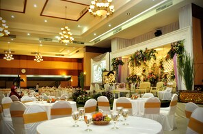 Banquet hall - Pandanaran Hotel Semarang (Semarang)