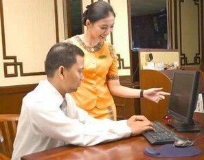Business center - Pandanaran Hotel Semarang (Semarang)