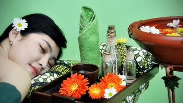 Body treatments, aromatherapy, body scrubs, massages