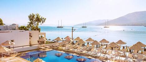 Private beach, sun loungers, beach umbrellas, beach towels