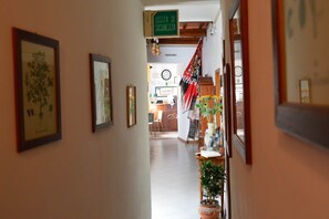 Hallway - Centrale (Siena)