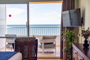 ดีลักซ์สตูดิโอ | Wi-Fi ฟรี