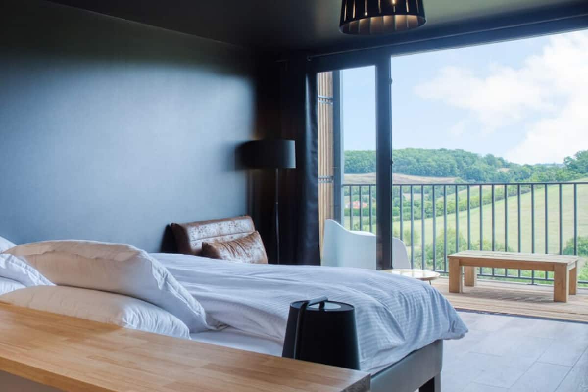 minibar, in-room safe, desk, soundproofing