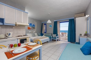 In-room safe, soundproofing, free cots/infant beds, free WiFi - Latania Apartments (Hersonissos)