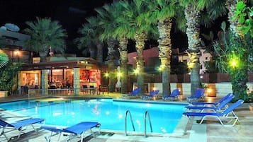 Outdoor pool, pool loungers