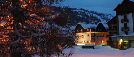 Majoituspaikan julkisivu