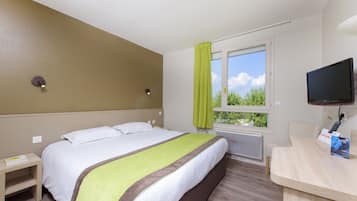 Double Room | Desk, blackout drapes, soundproofing, iron/ironing board