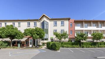 Bagian depan properti