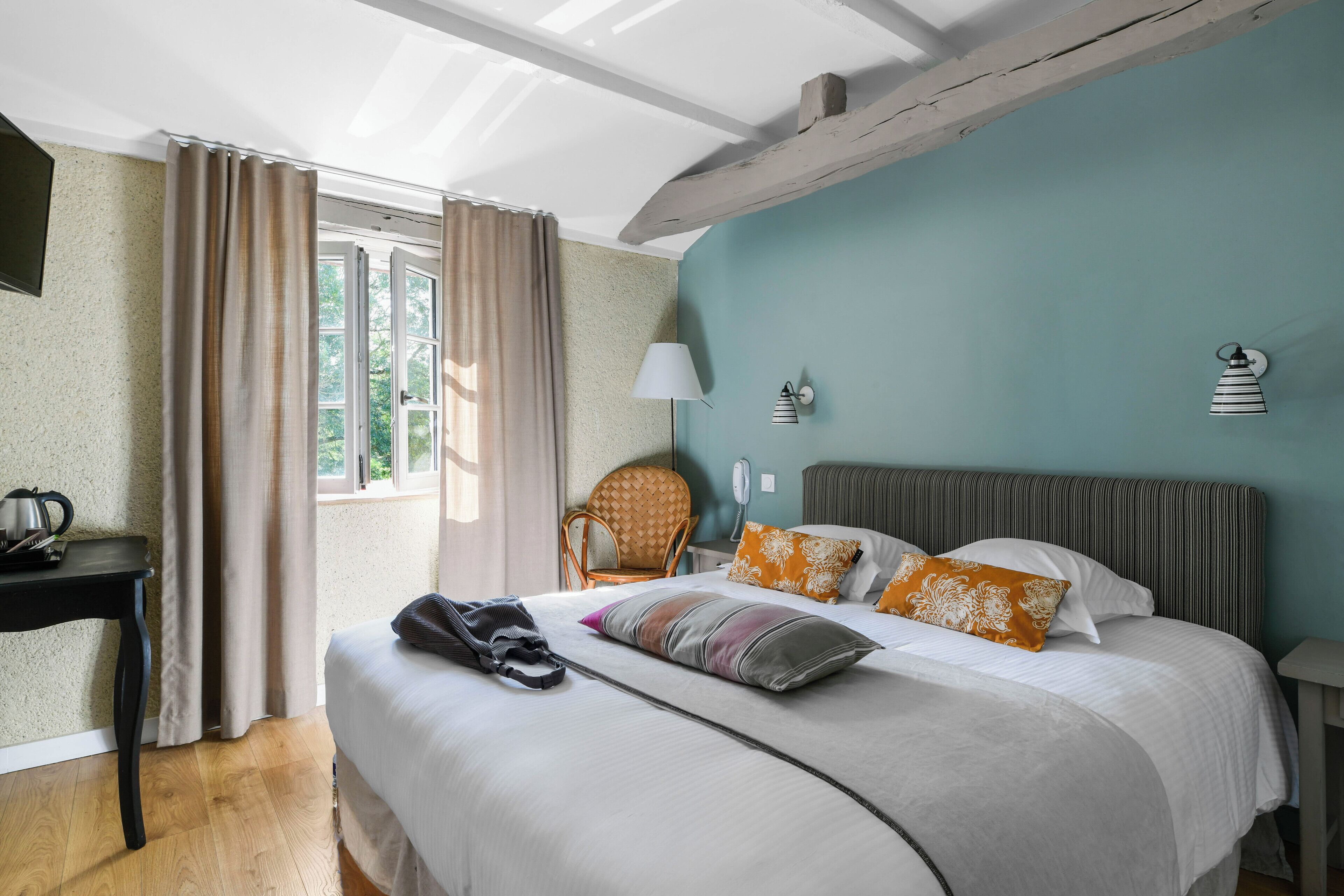 comfort double room | premium bedding, soundproofing, iron/ironing board