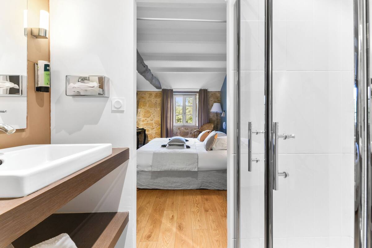 comfort double room | premium bedding, soundproofing, iron/ironing board