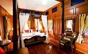 Villa, 1 King Bed | Minibar, desk, free WiFi - Jaroenrat Resort (Samut Songkhram)