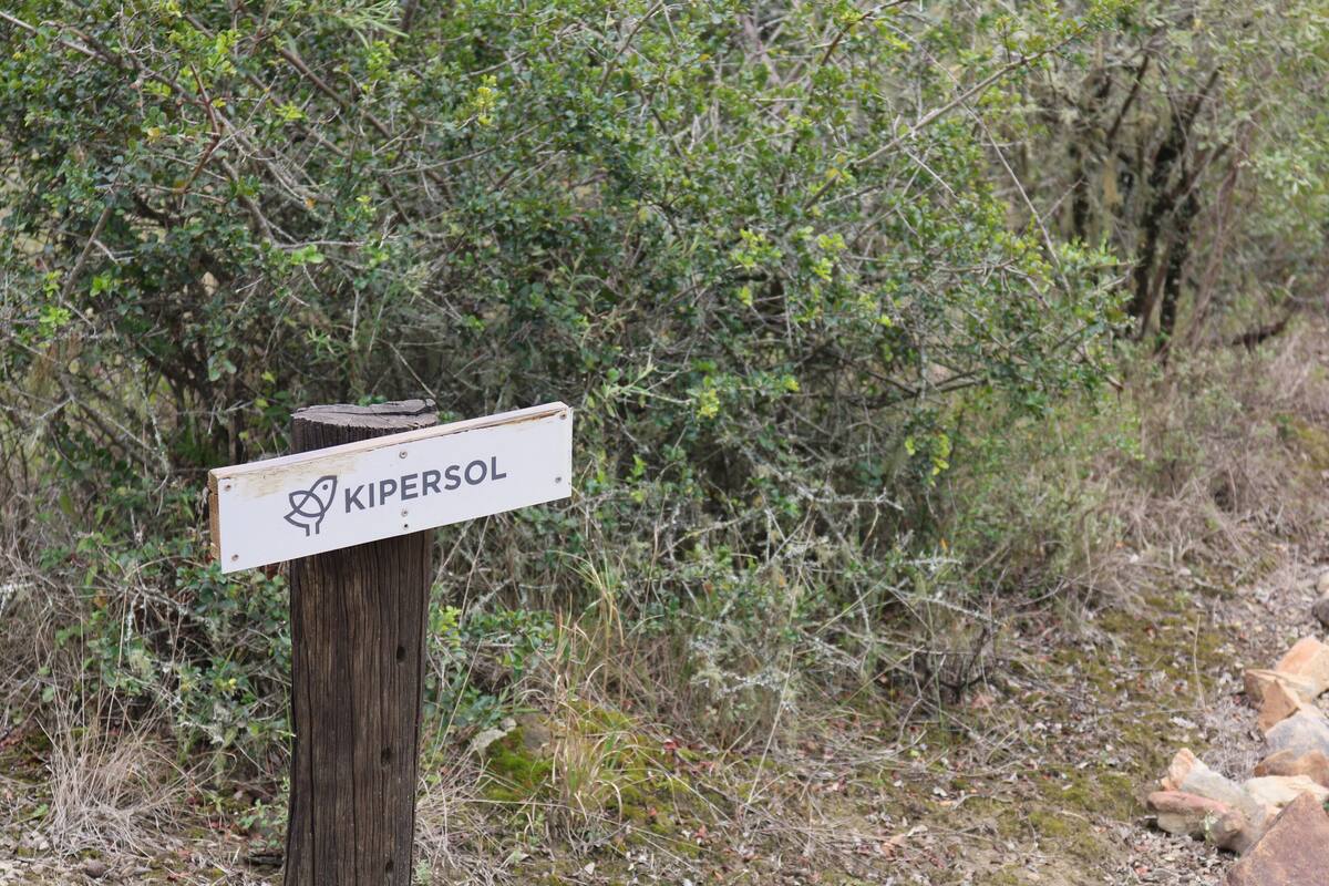 Kamar Double Mewah | Seprai katun Mesir, seprai premium, dan selimut bulu angsa