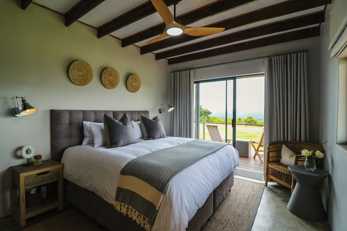 Luxury Villa | Egyptian cotton sheets, premium bedding, down duvets