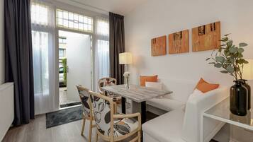 Family Double | Living area | LCD TV