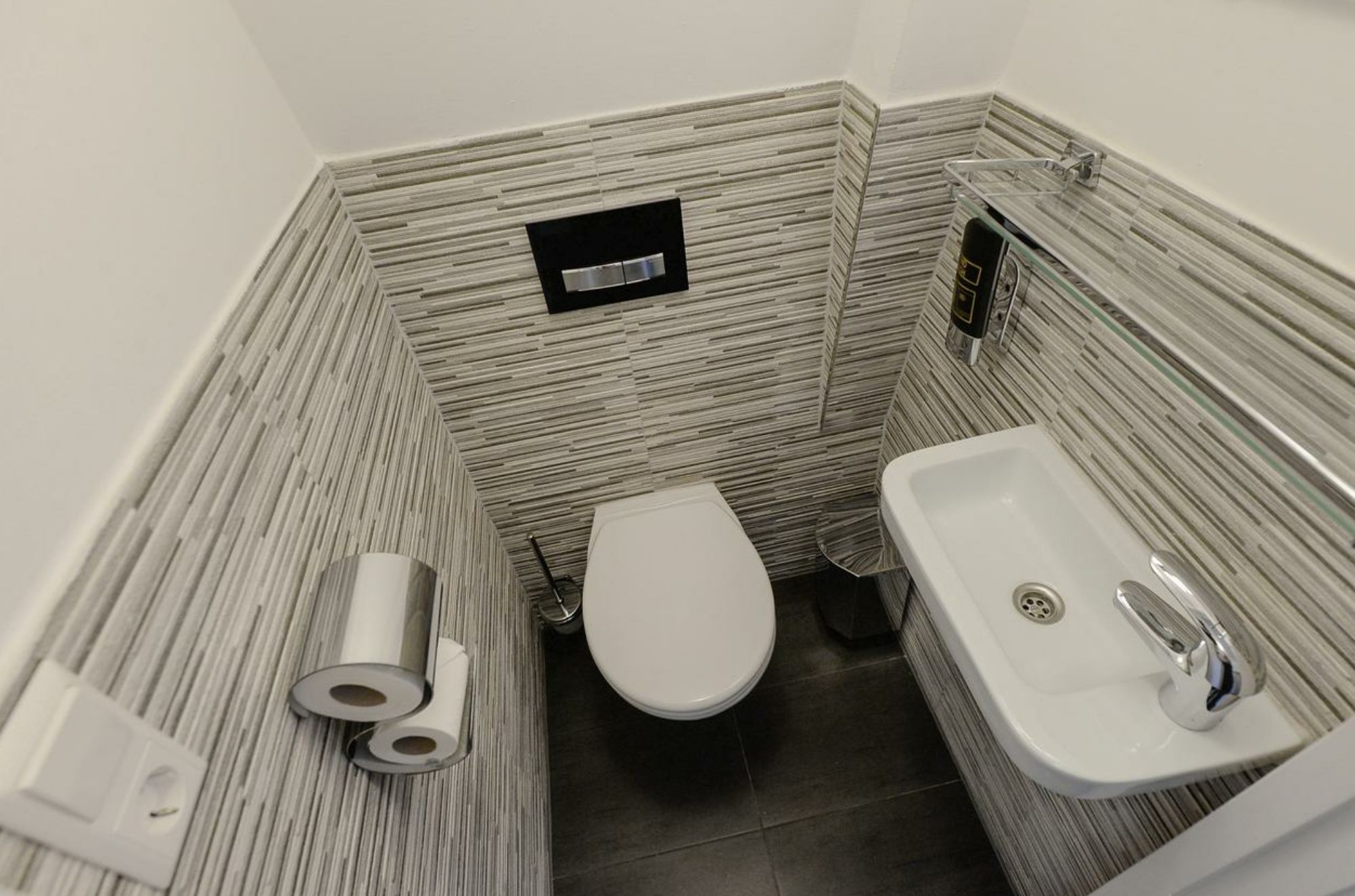 family double | bathroom | free toiletries, hair dryer, towels