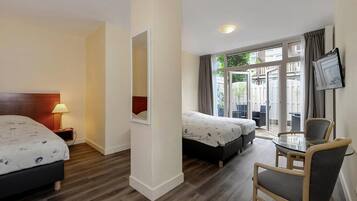 1 bedroom, in-room safe, desk, iron/ironing board