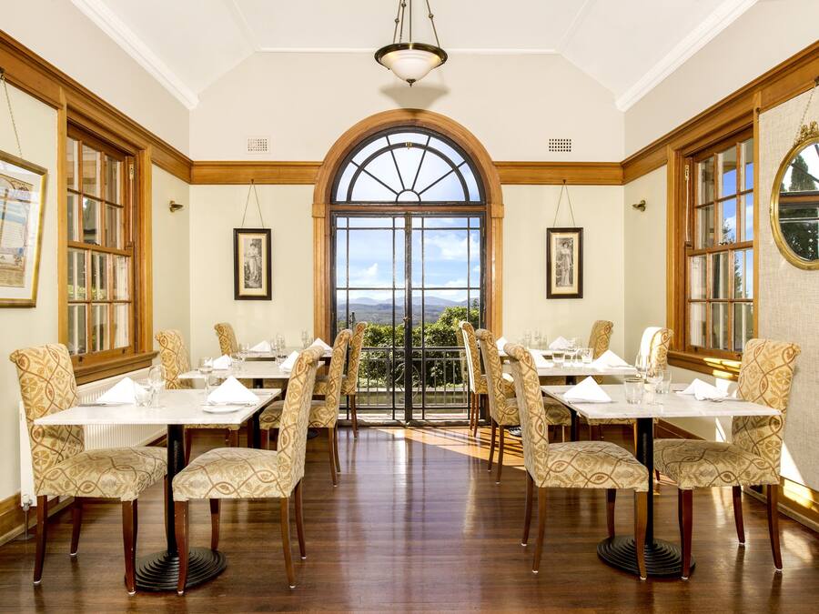 Daily cooked-to-order breakfast (AUD 25 per person)