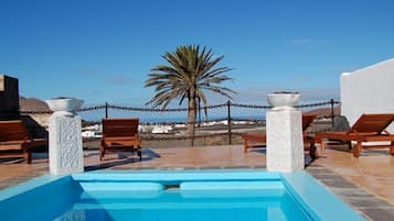 Outdoor pool, pool loungers