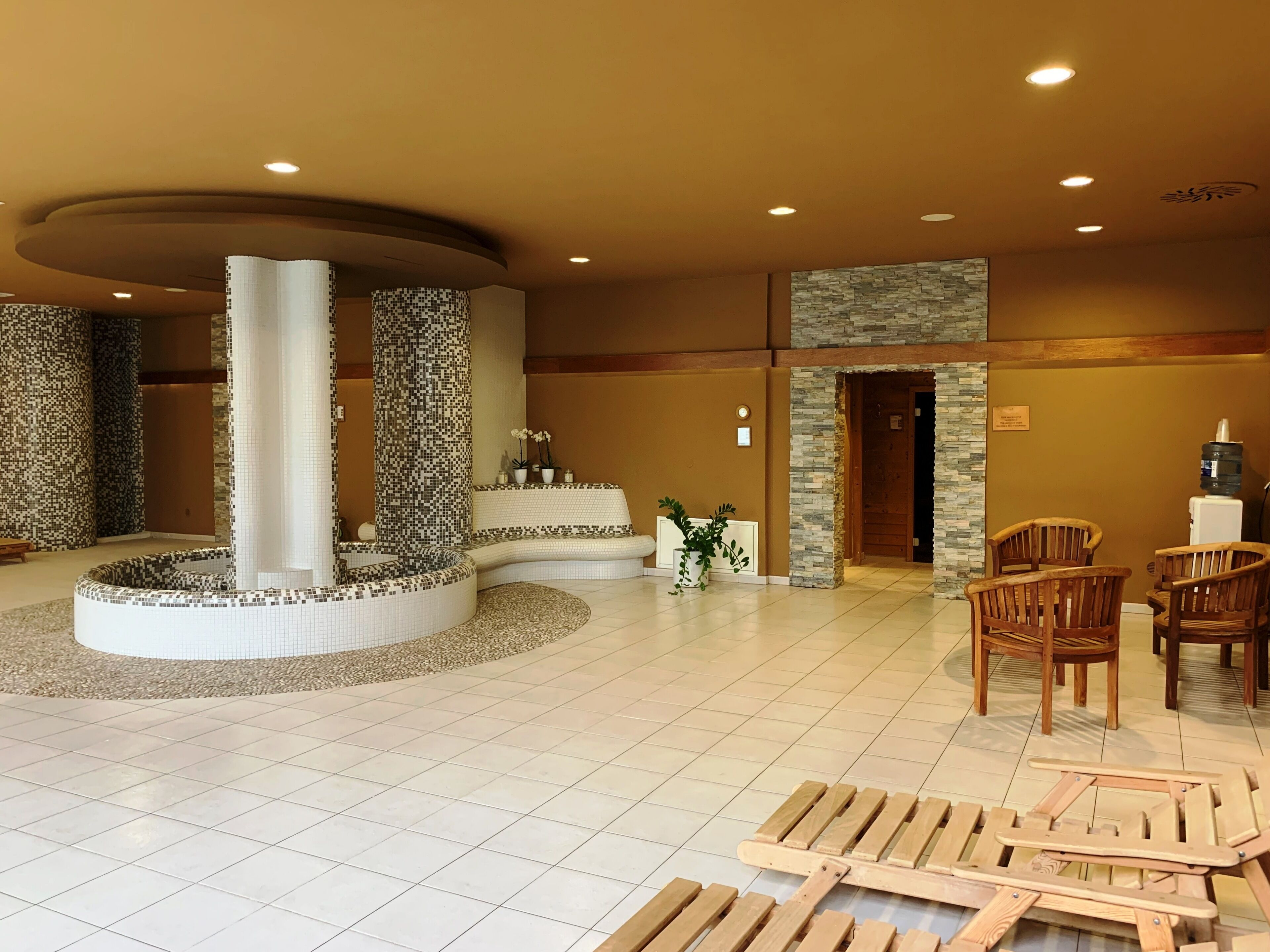 Turkish bath/hammam, body treatments, body wraps, body scrubs