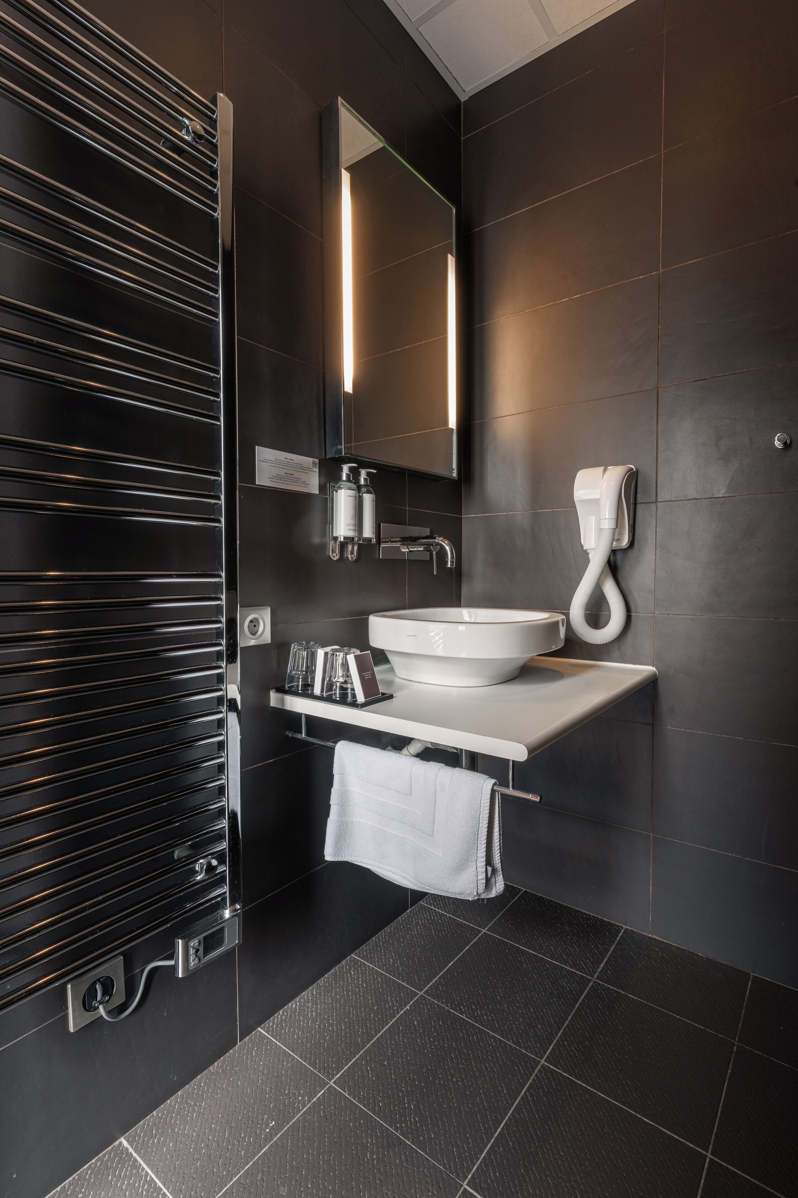 1 bedroom, premium bedding, individually decorated