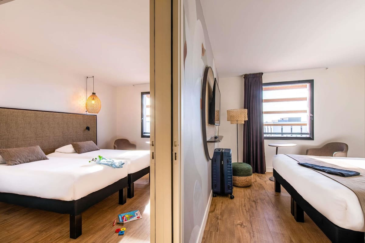 soundproofing, free cots/infant beds, free wifi, bed sheets