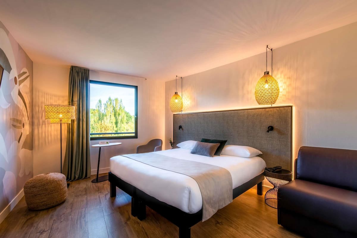 Chambre Prestige, Plusieurs lits | SystĂšme dâinsonorisation, lit de bĂ©bĂ© (gratuit), accĂšs au Wi-Fi (inclus)