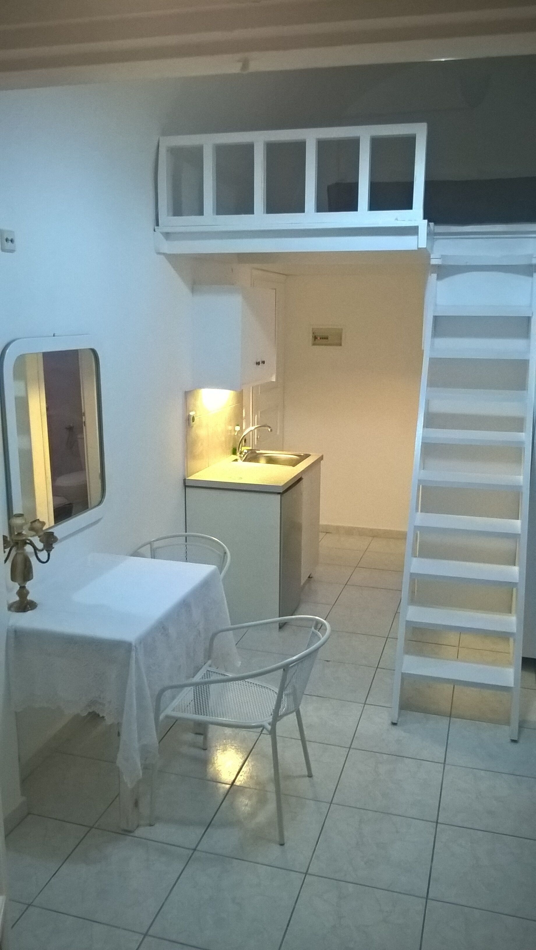 Grand Studio | Living area