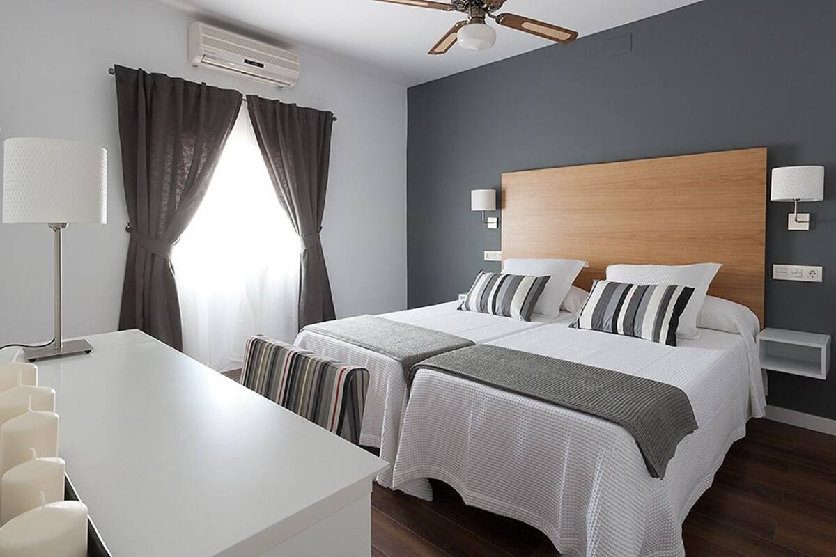 Double Room | In-room safe, desk, rollaway beds, free WiFi