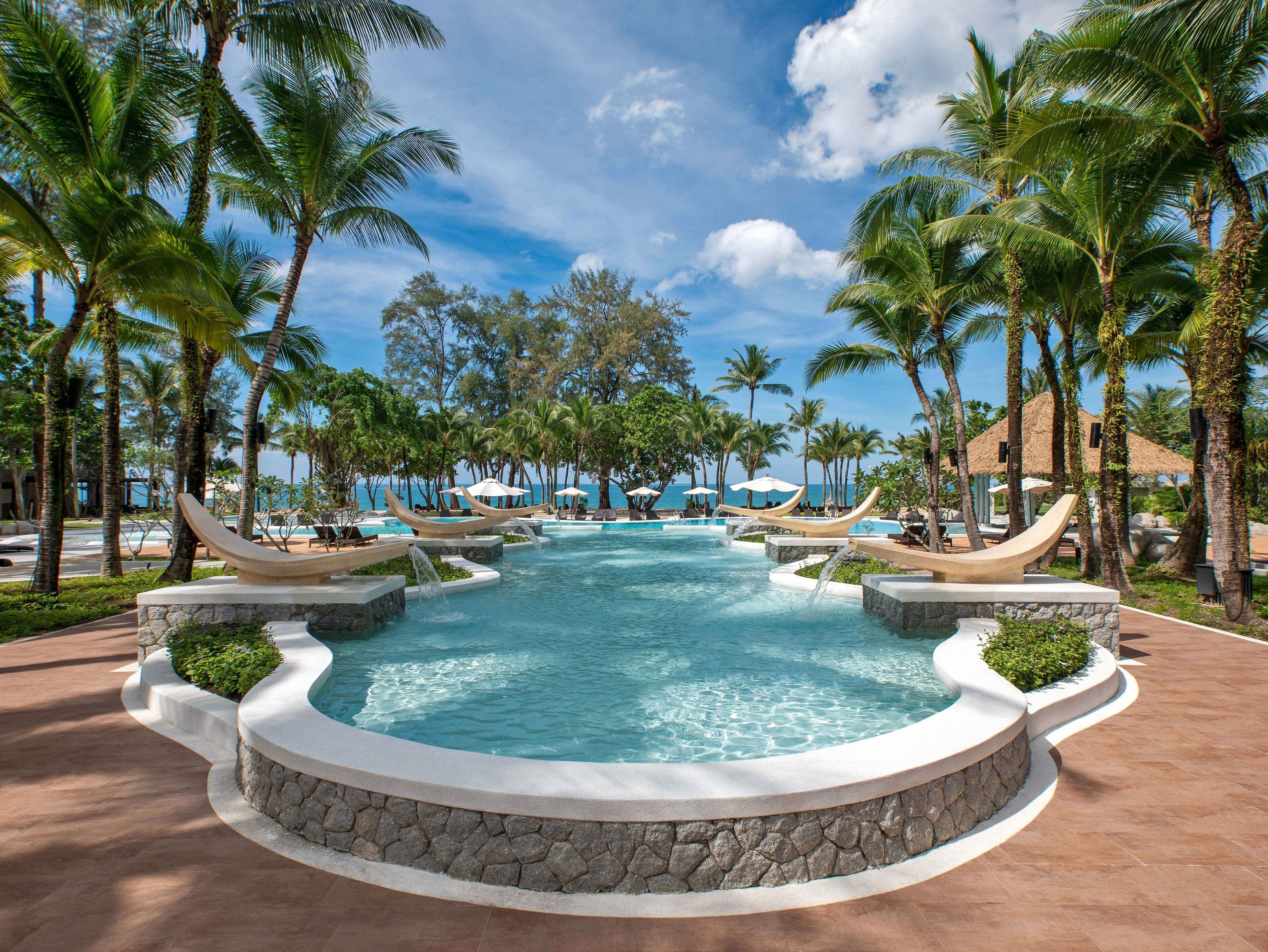 Outdoor pool, pool umbrellas, sun loungers