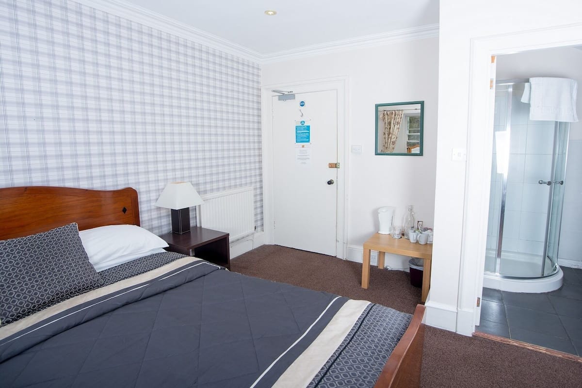 Habitación doble, baño privado