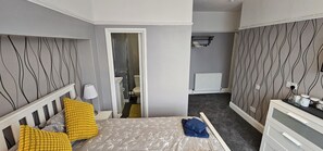 Room - The Roslyn Hotel (Paignton)