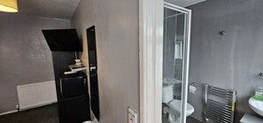 Chambre Simple, salle de bains attenante | Salle de bain