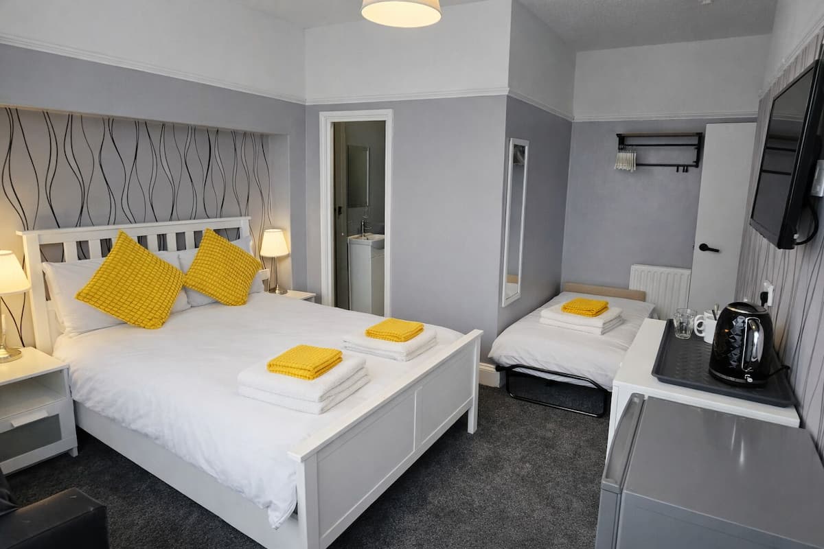 Double Room, Ensuite, Partial Sea View (ROOM )