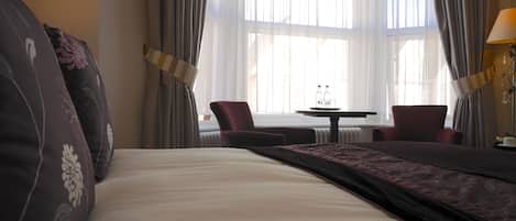 Kahden hengen deluxe-huone | Egyptinpuuvillaiset lakanat, ylelliset vuodevaatteet