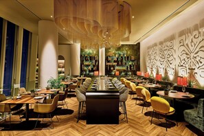 2 restaurants; dinner served  - JW Marriott Hotel Frankfurt (Frankfurt)