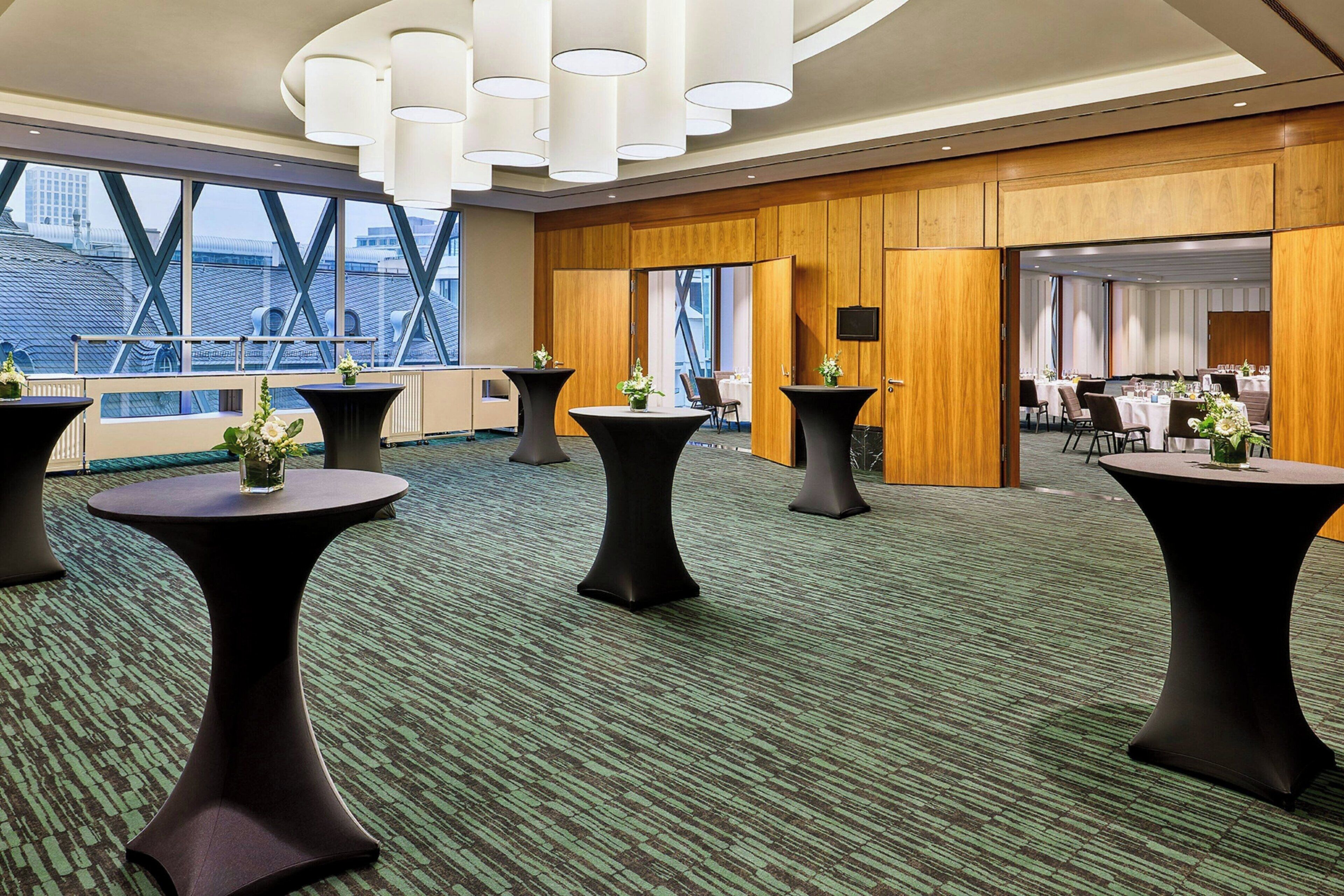 Photo - JW Marriott Hotel Frankfurt