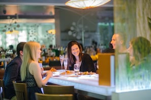 Bar (on property) - The Edge Apartment Hotel (Rockhampton)