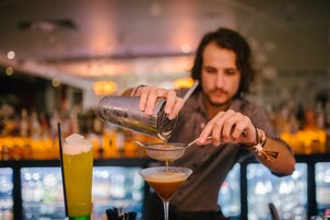 Bar (en la propiedad)