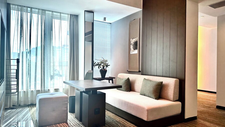 Yuwa Hotel