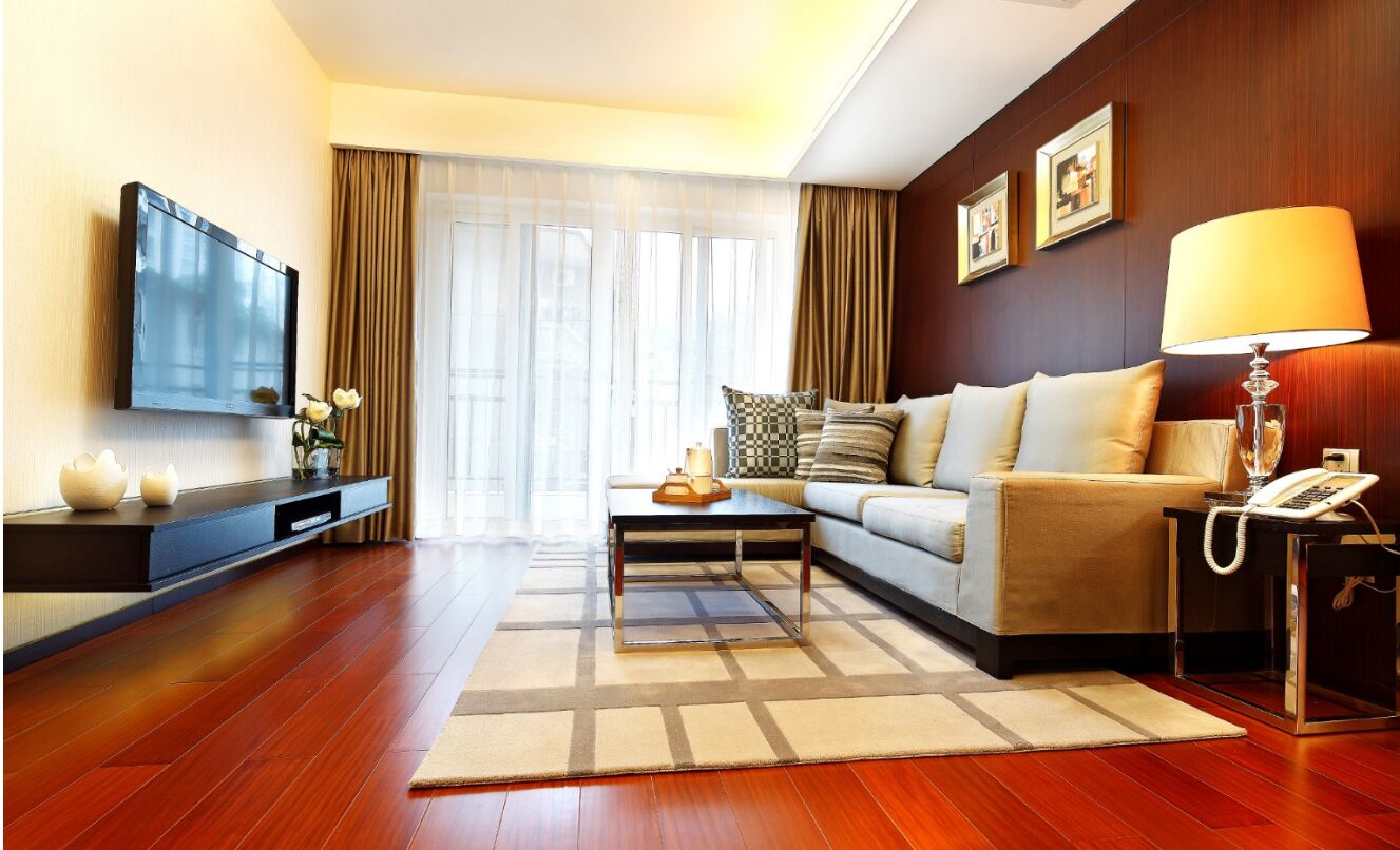 superior suite, 2 bedrooms | living area | lcd tv
