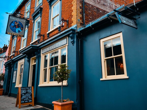 บริเวณภายนอก