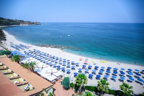 Plage privée, plongée sous-marine, pêche sur place