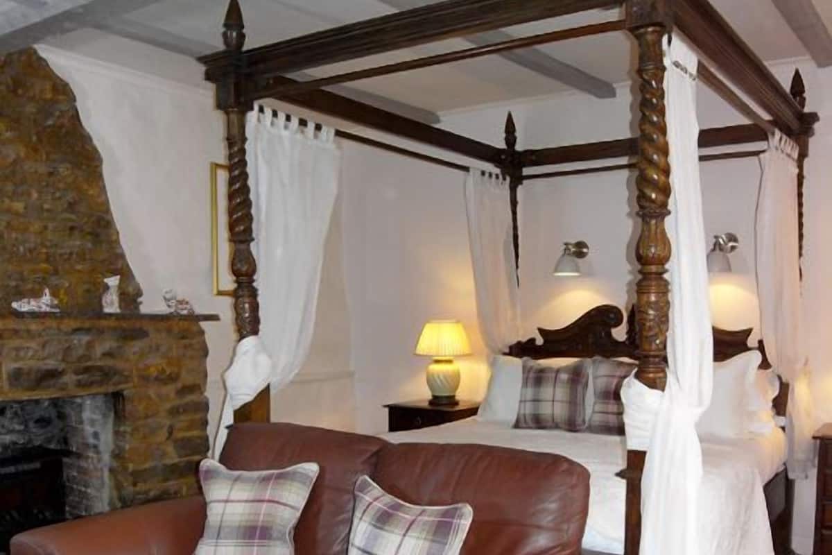 Honeymoon kamer | Lakens van Egyptisch katoen, luxe beddengoed, individueel gedecoreerd
